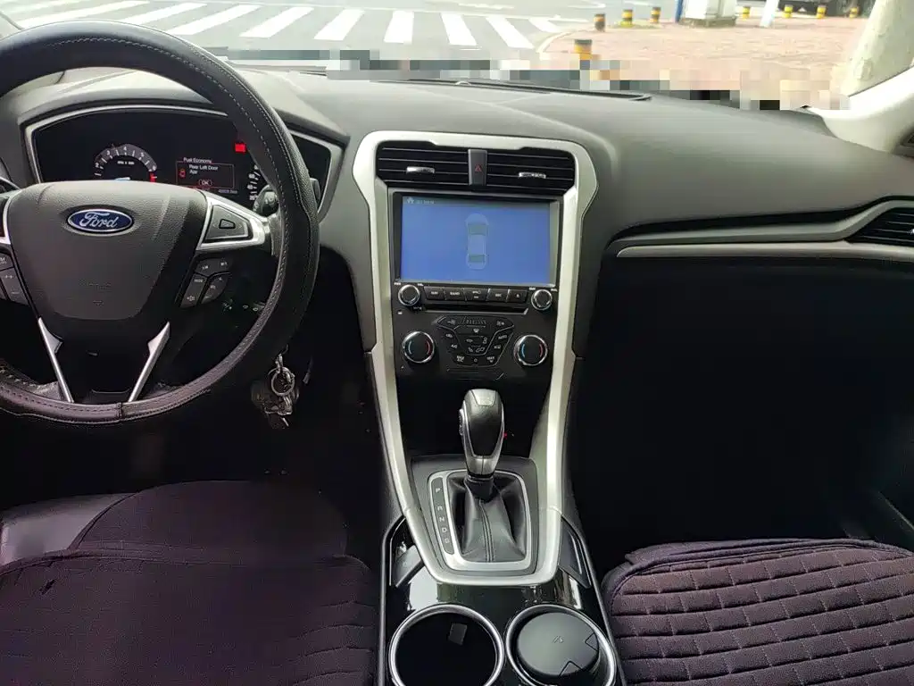 Ford Mondeo — миниатюра 10