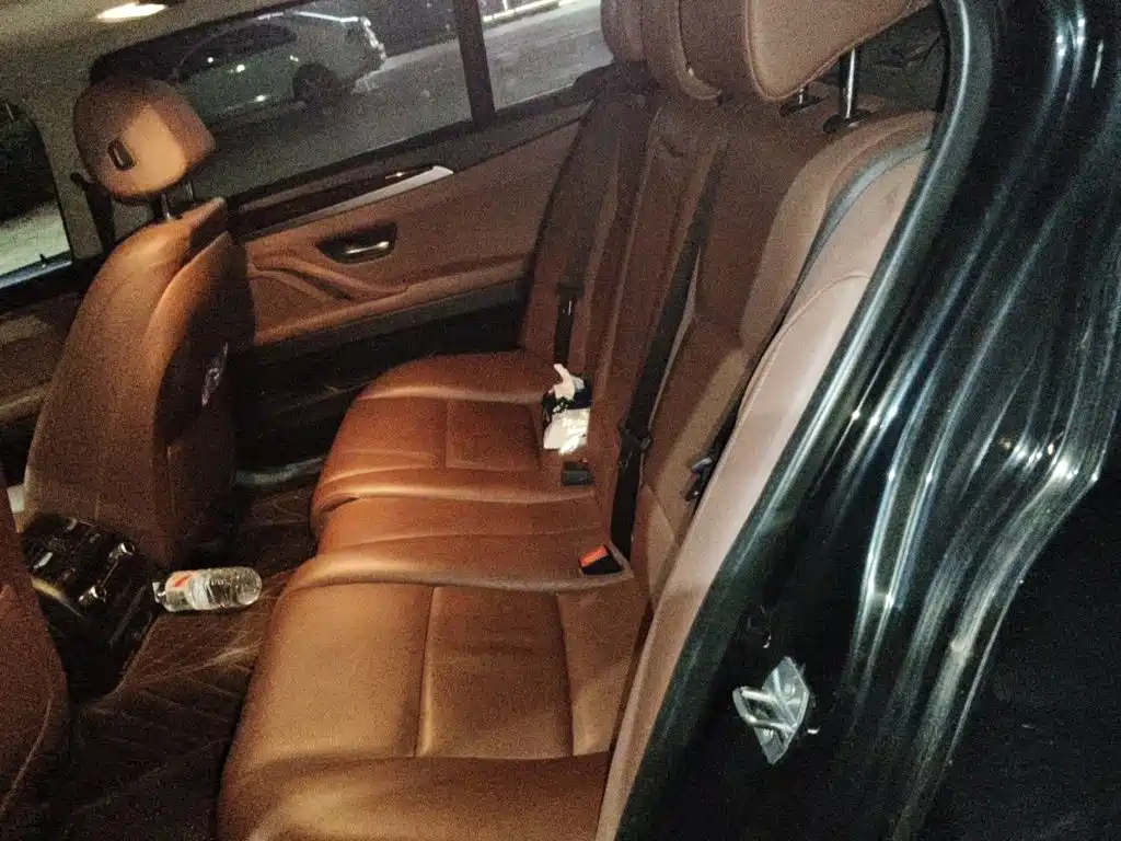 BMW 5 Series — миниатюра 18