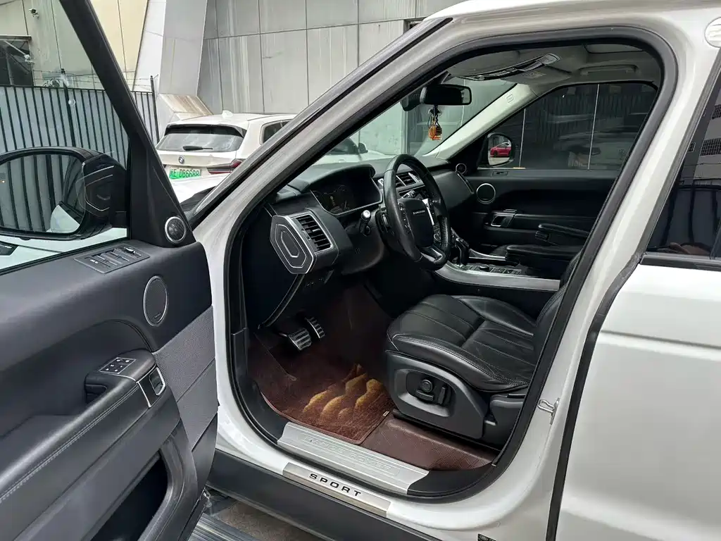 Land Rover Sport — миниатюра 4