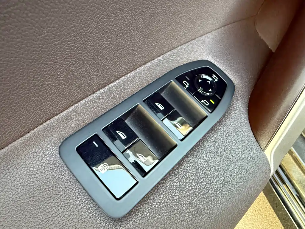 BMW iX — миниатюра 5