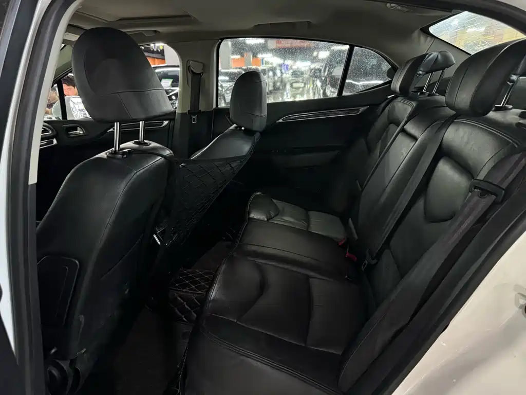Citroen C4L — миниатюра 7