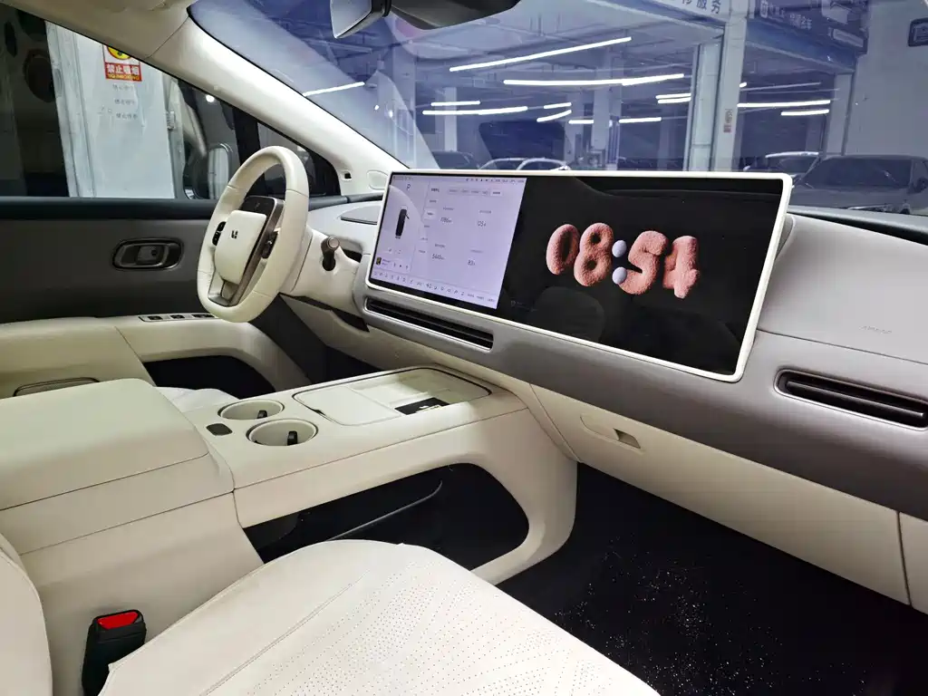 Li Auto Li i8 — миниатюра 11