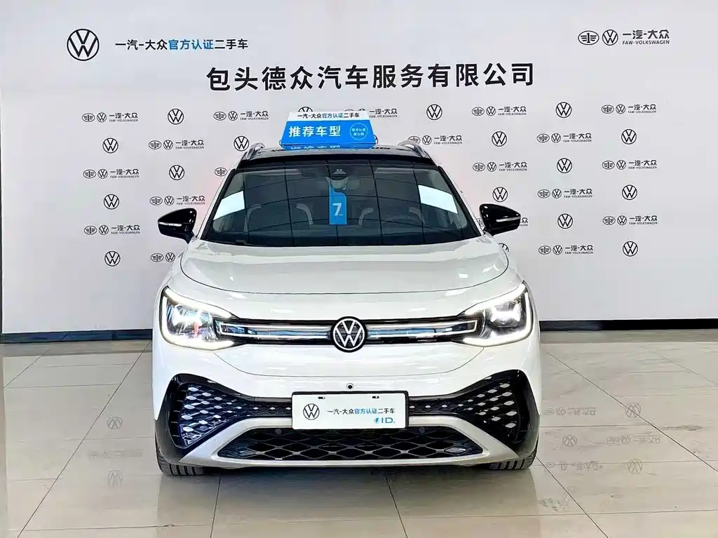 VOLKSWAGEN ID.6 CROZZ