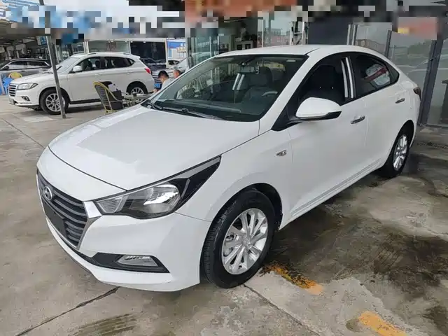 Hyundai Verna