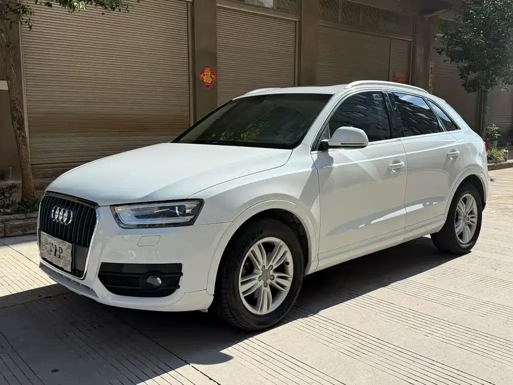 Audi Q3 2014