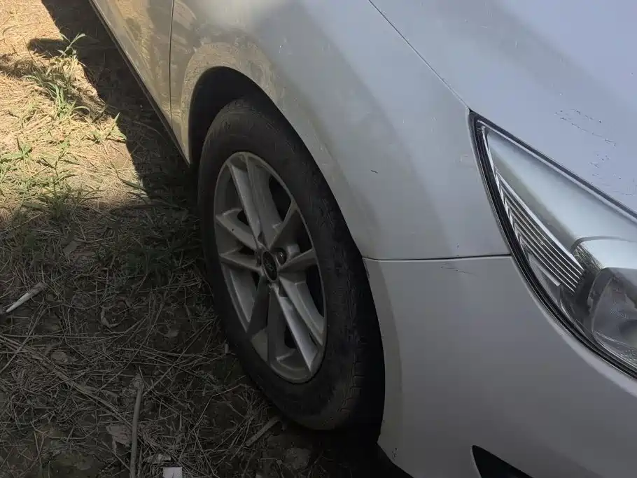 Ford Focus — миниатюра 6