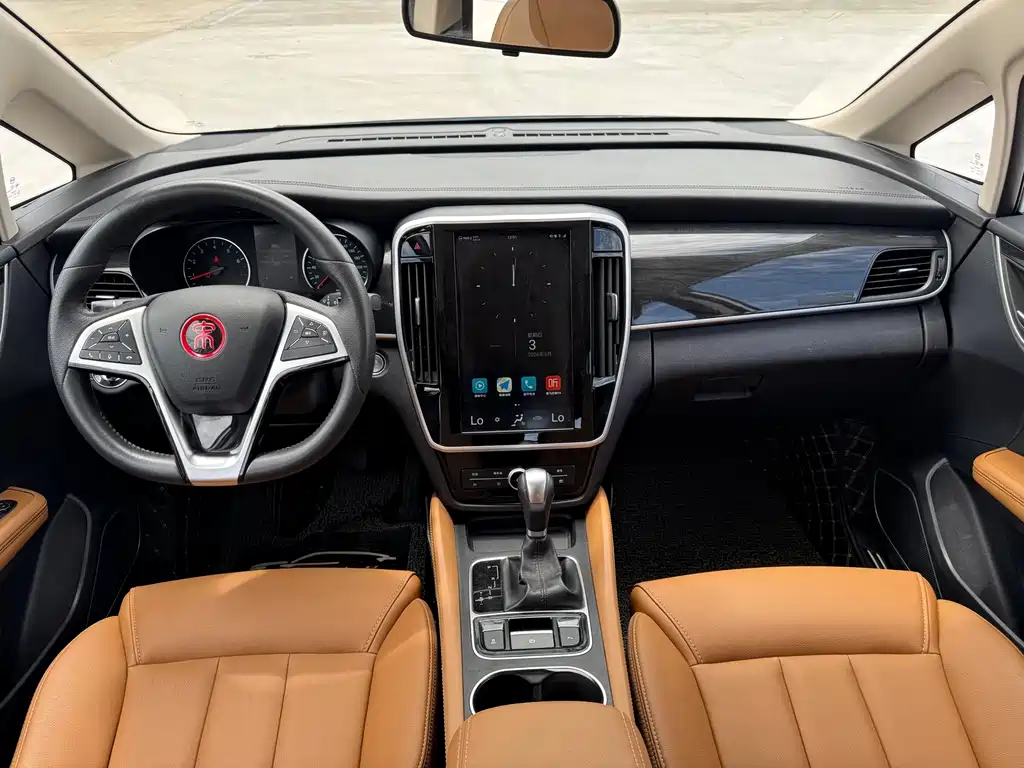 BYD MAX — миниатюра 11