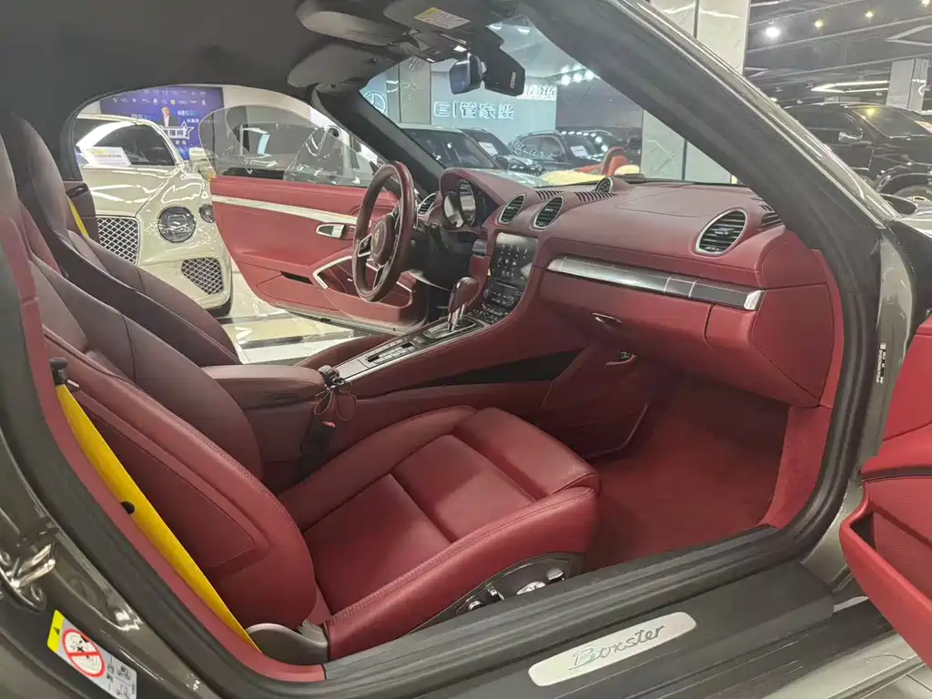 Porsche 718 2022 Boxster 2.0T