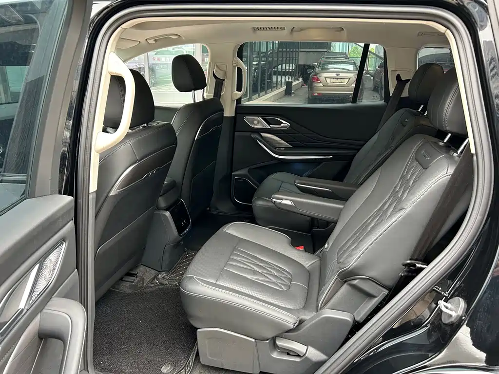 Hongqi Hongqi HS7 PHEV — миниатюра 5