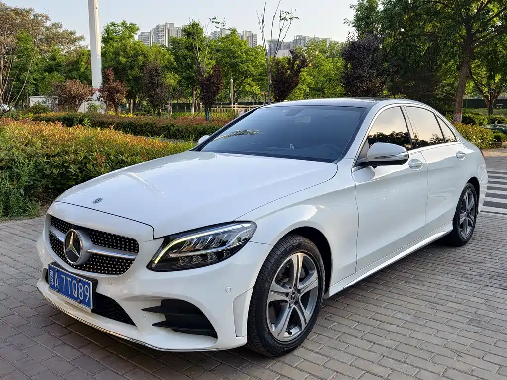 Mercedes-Benz C-Class 2019