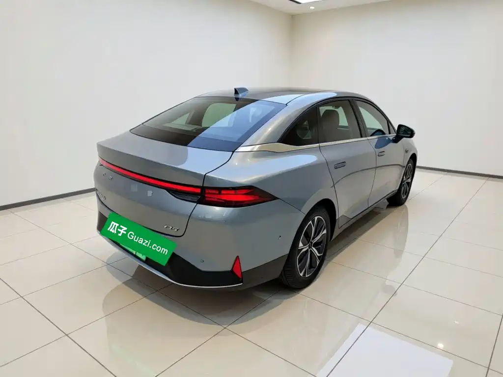 XPeng P5 — миниатюра 6