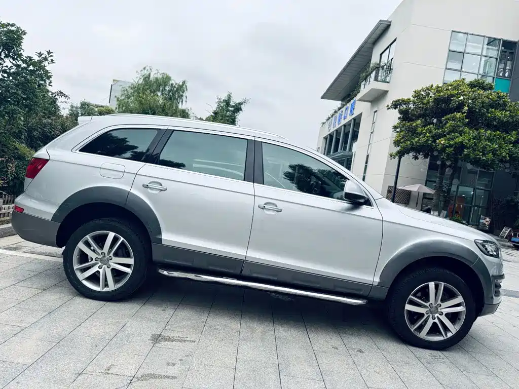 Audi Q7 — миниатюра 2