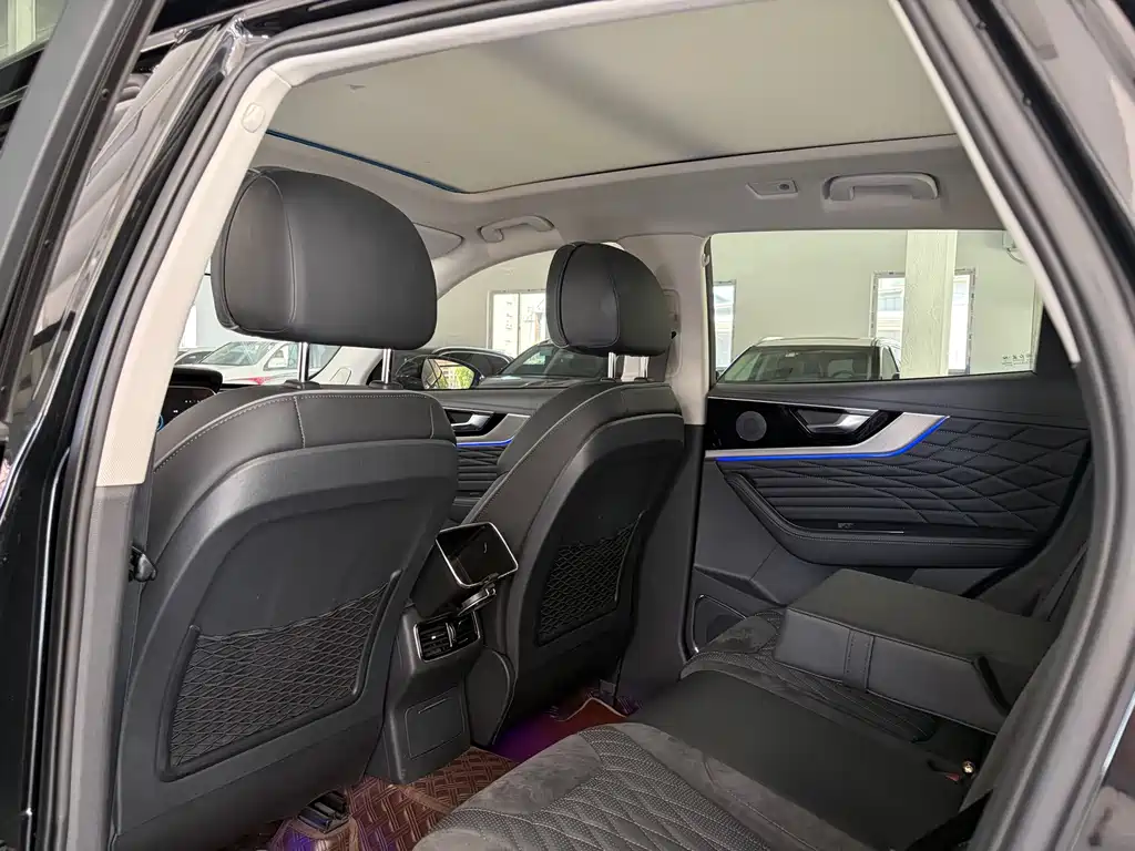 Hongqi Hongqi HS5 — миниатюра 9