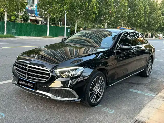 MERCEDES-BENZ E CLASS