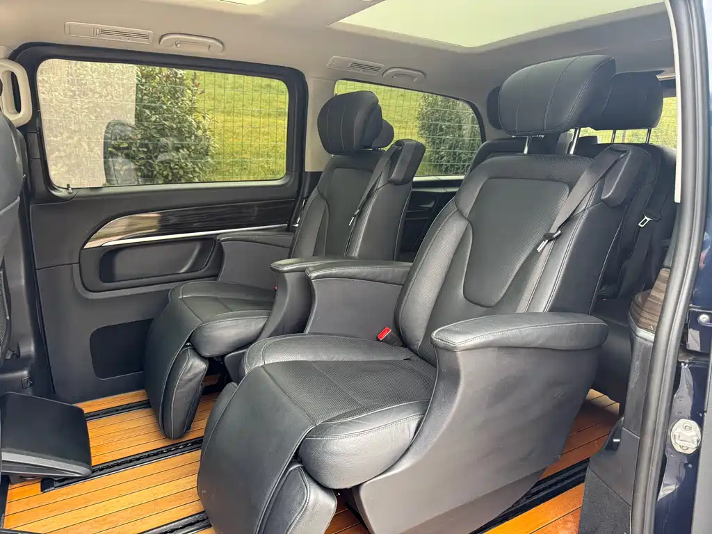 MERCEDES-BENZ V CLASS