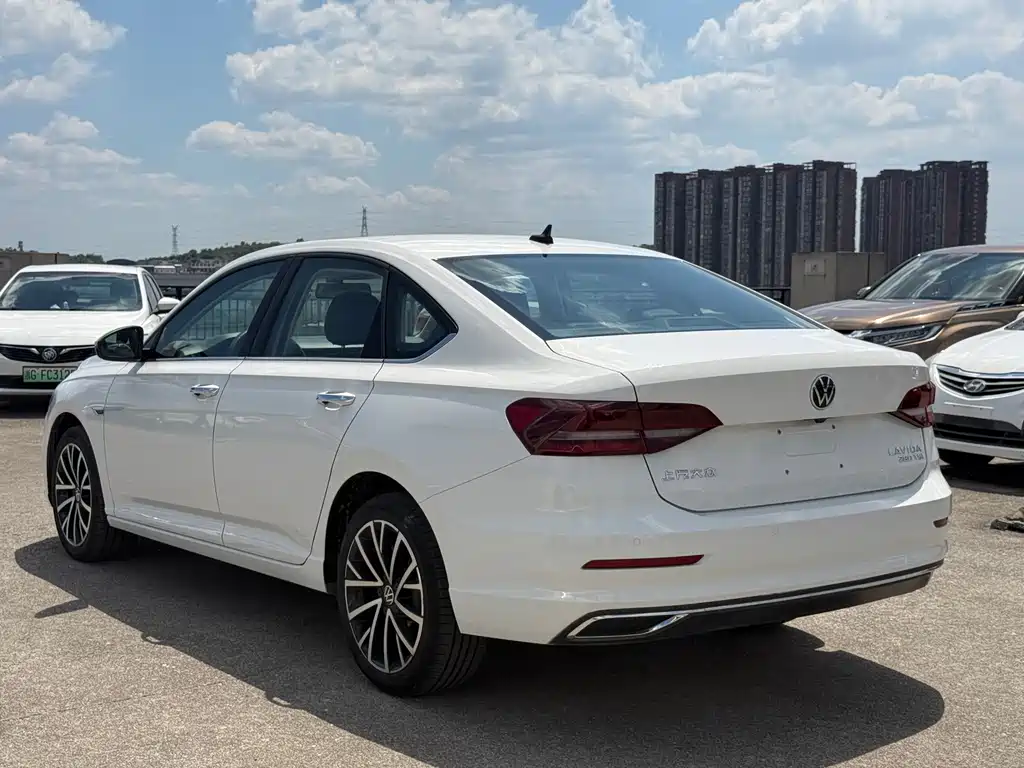 Volkswagen Lavida — миниатюра 10