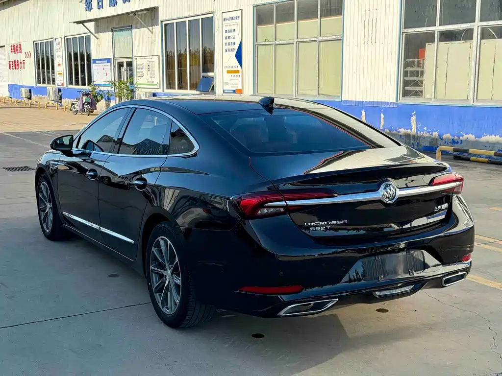 Buick LaCrosse — миниатюра 8