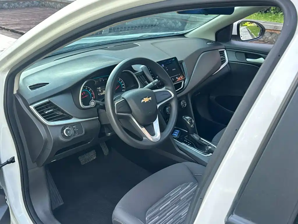 Chevrolet Cavalier — миниатюра 5
