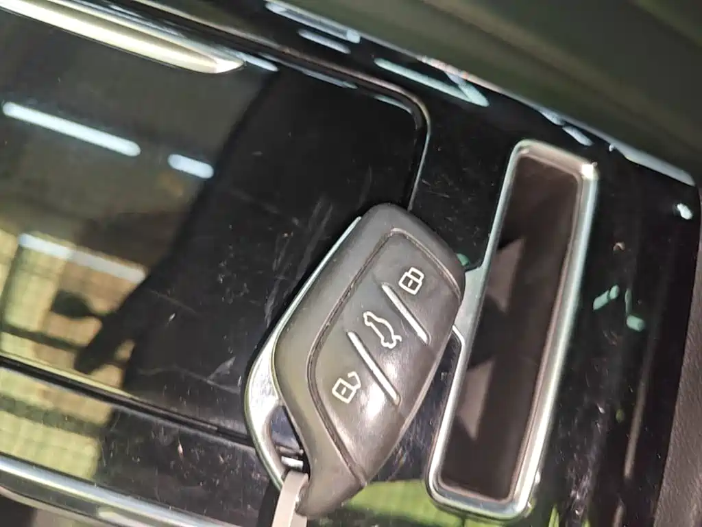 Roewe RX5 MAX — миниатюра 9
