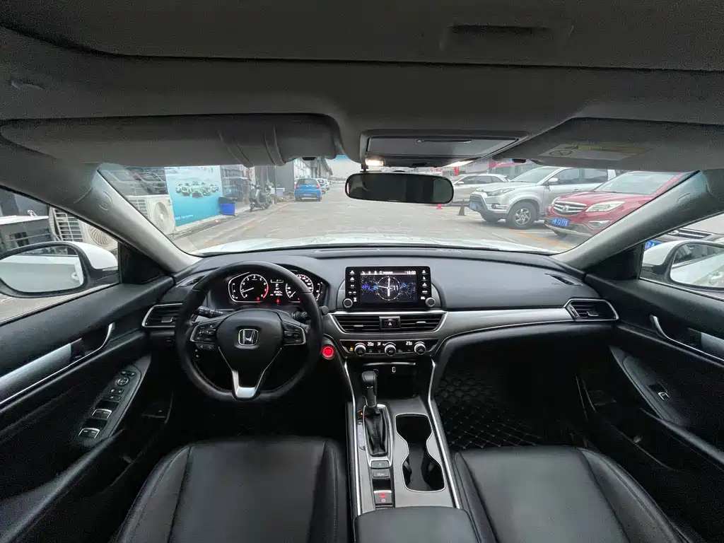 Honda Accord — миниатюра 5