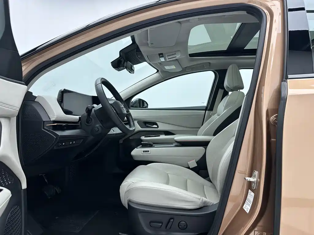 Nissan Ariya — миниатюра 5