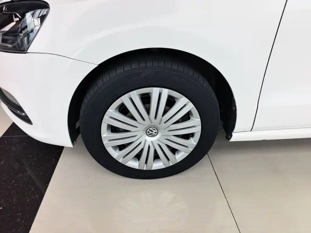 Volkswagen Polo — миниатюра 23