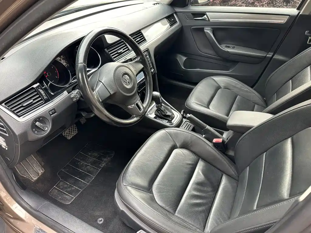 Volkswagen Bora — миниатюра 4