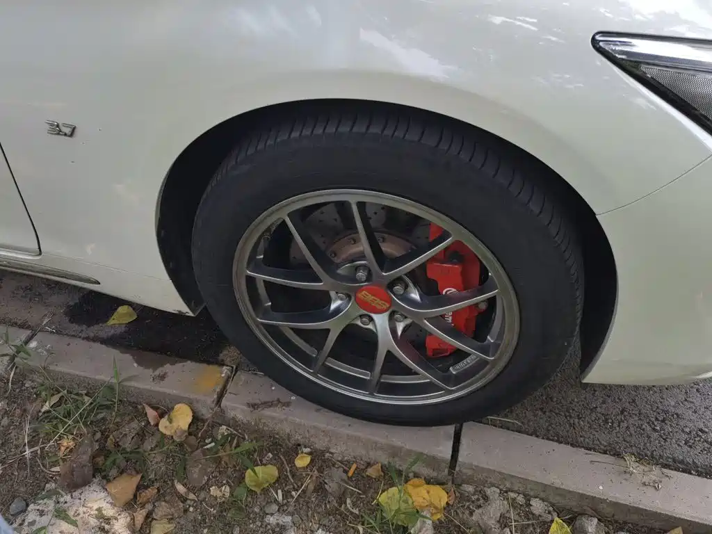 Infiniti Q50L — миниатюра 8