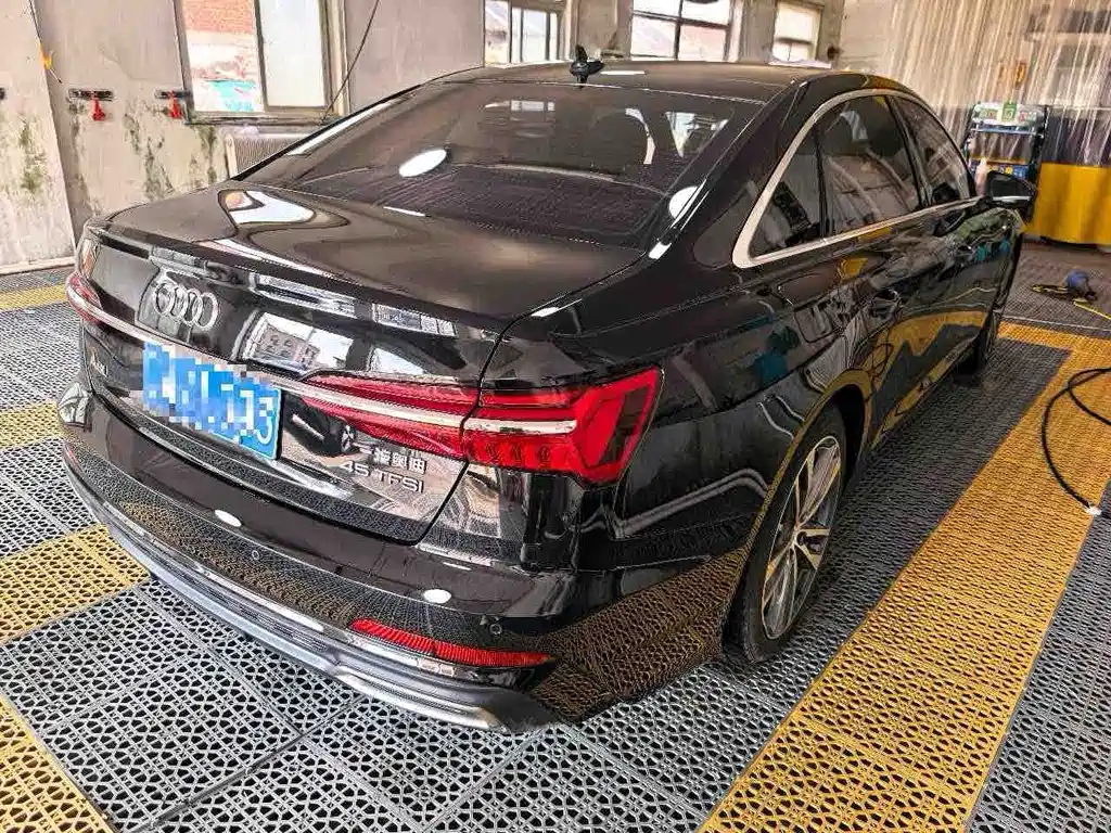 Audi A6L — миниатюра 9