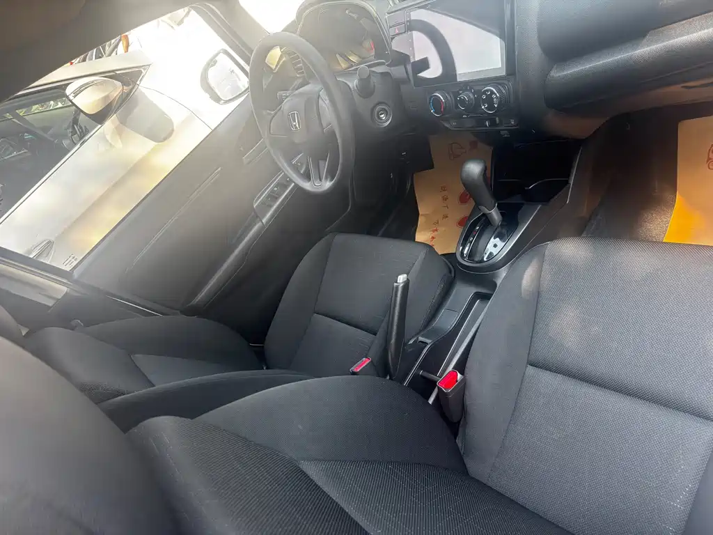 Honda Fit — миниатюра 4