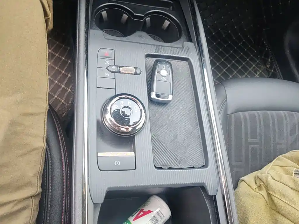 Ford Mondeo — миниатюра 14
