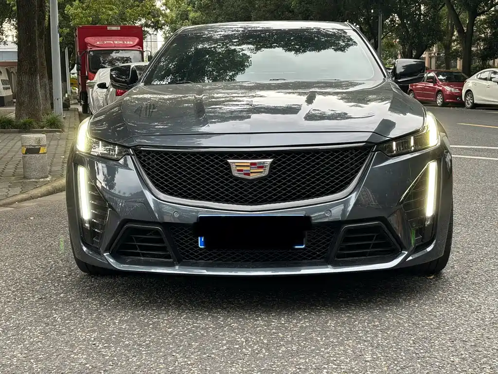 Cadillac CT5 — миниатюра 2