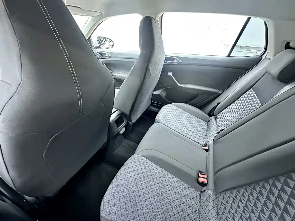 Volkswagen T-Cross — миниатюра 5
