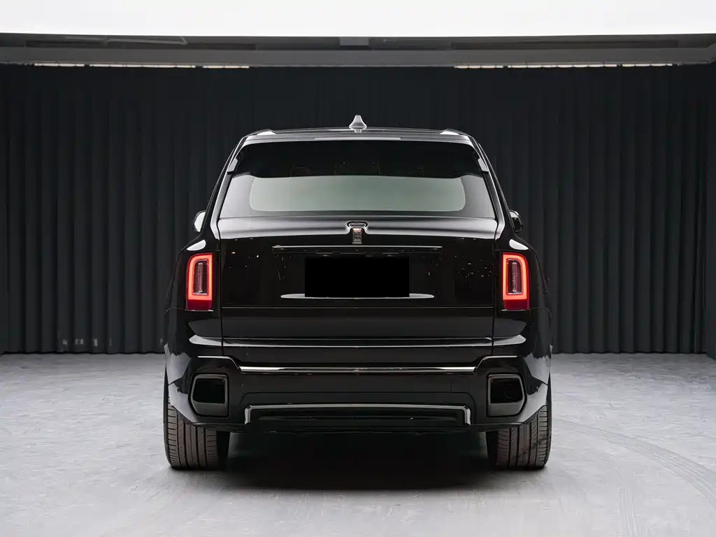 Rolls-Royce Cullinan — миниатюра 4