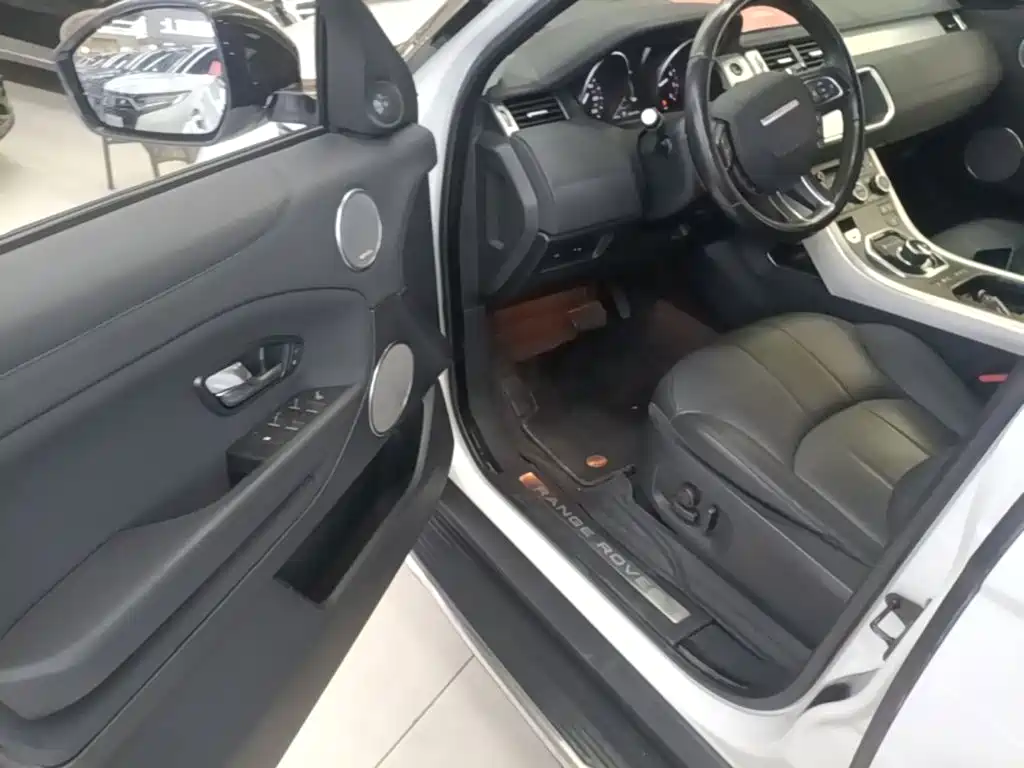 Land Rover Evoque — миниатюра 16