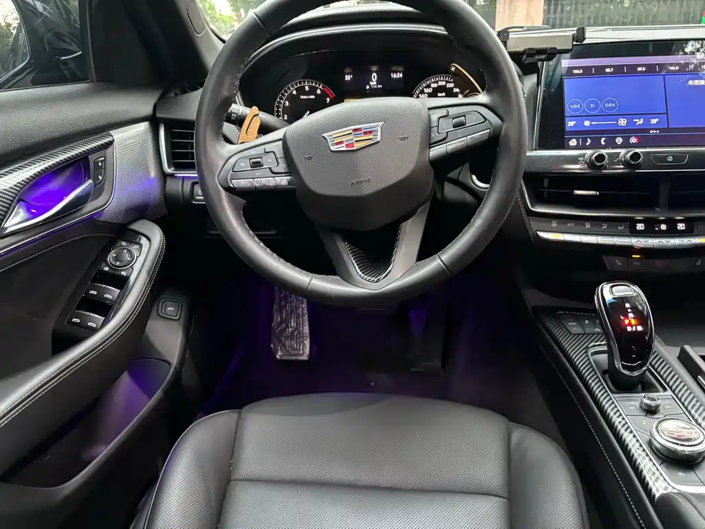 Cadillac CT5 — миниатюра 13