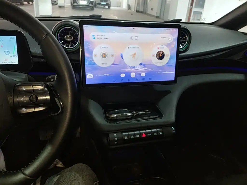 BYD Dolphin — миниатюра 9
