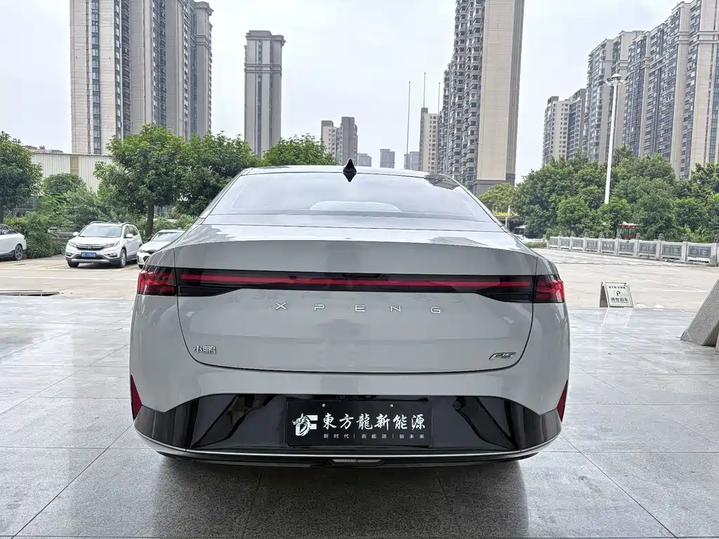 XPeng P5 — миниатюра 8