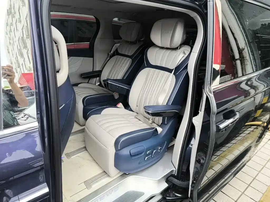 Roewe iMAX8 — миниатюра 17