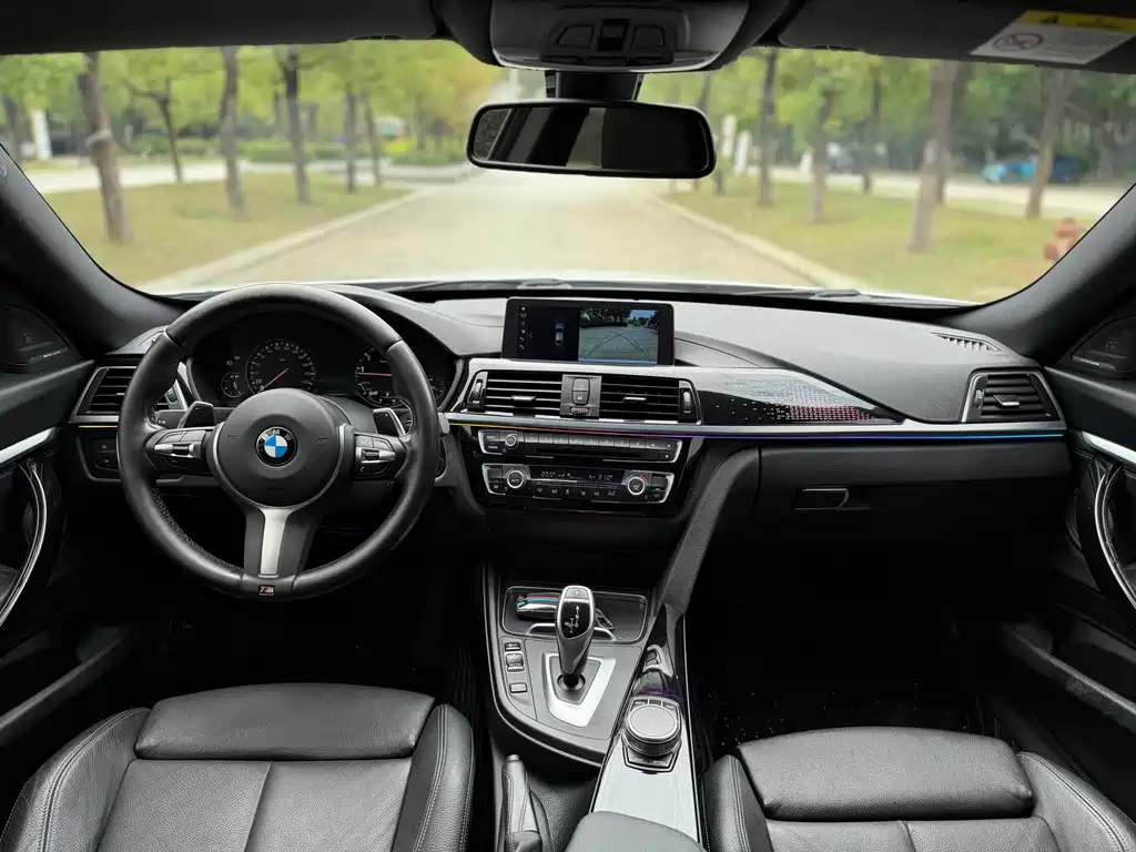 BMW 3 Series GT 3 GT 2019 320i M Sport