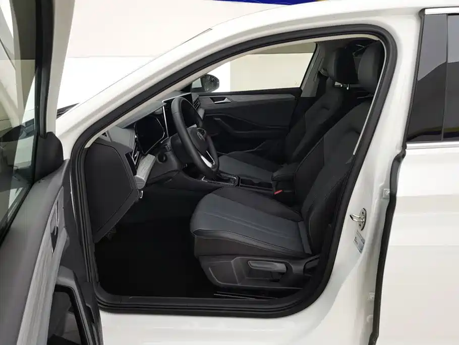 Volkswagen Sagitar — миниатюра 9