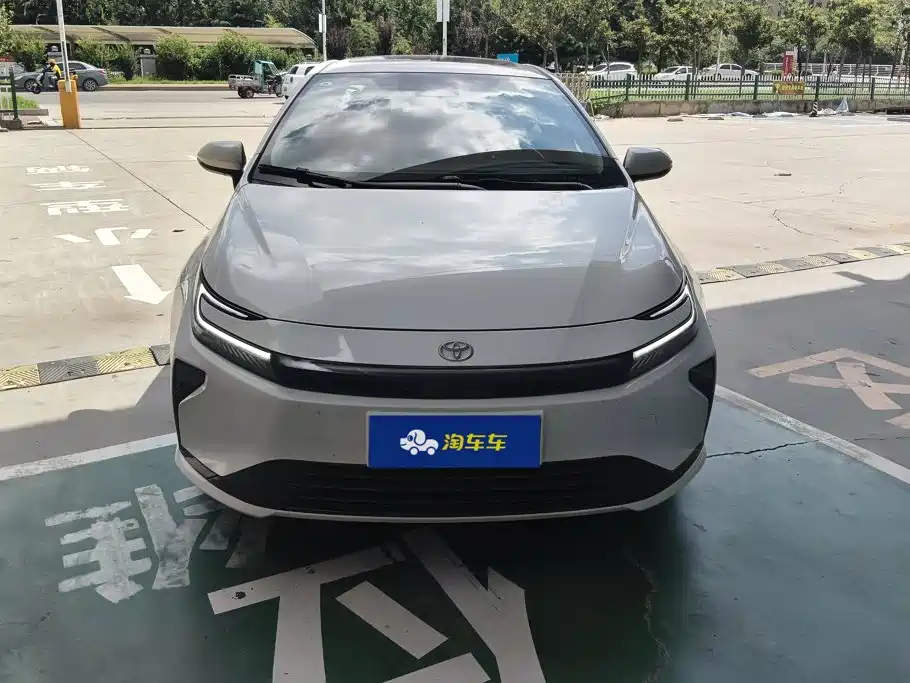 Toyota Corolla — миниатюра 2