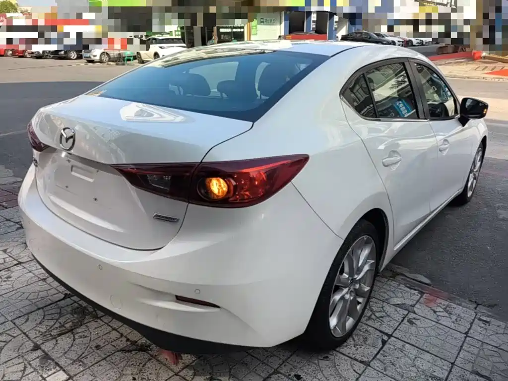 Mazda 3 Axela — миниатюра 7