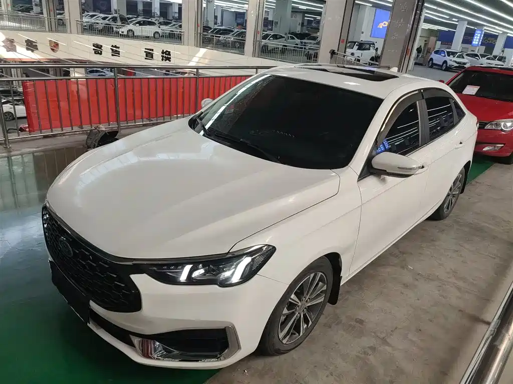 Ford Escort 2021