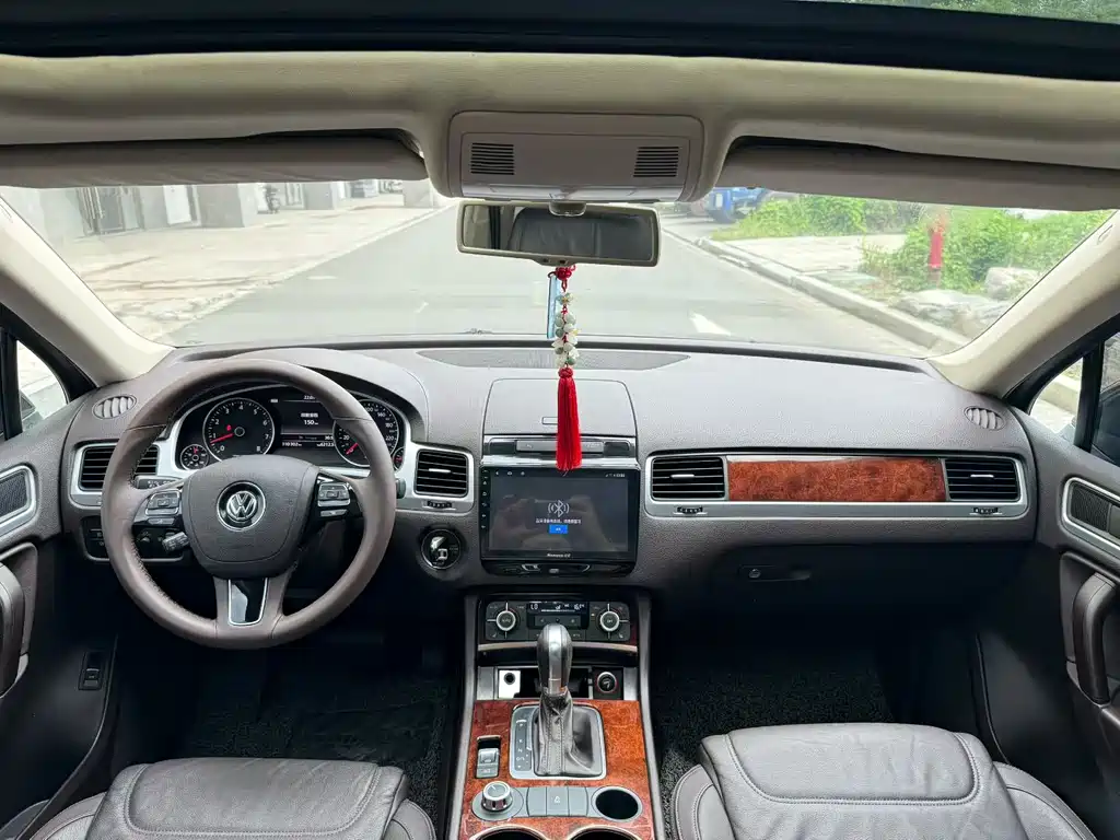 Volkswagen Touareg — миниатюра 5