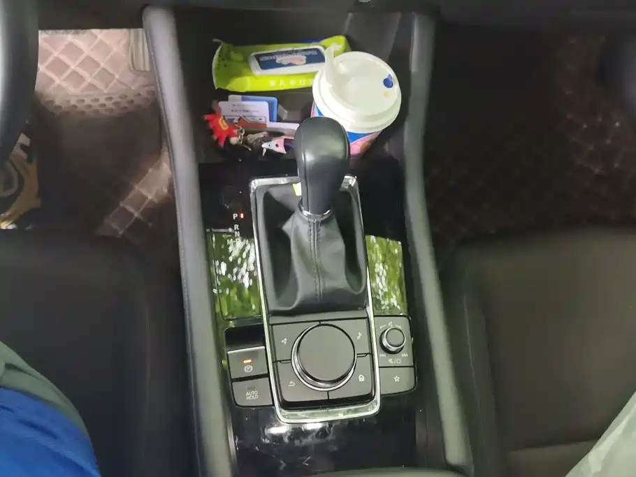 Mazda 3 Axela — миниатюра 16
