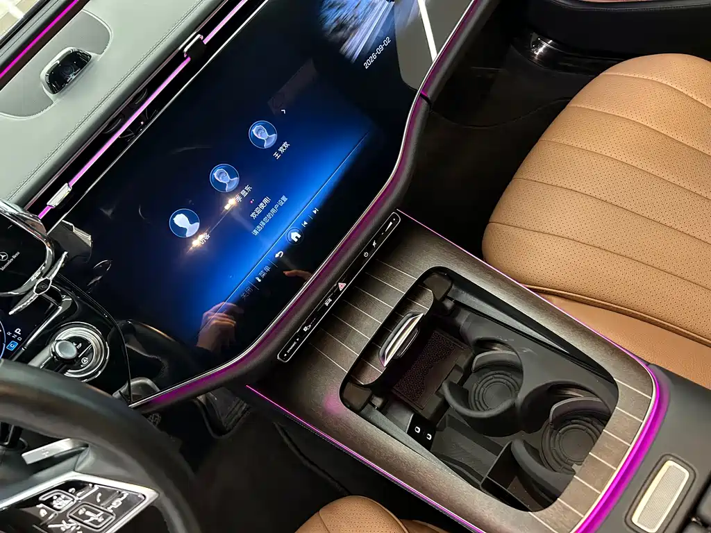 Mercedes-Benz E-Class — миниатюра 12