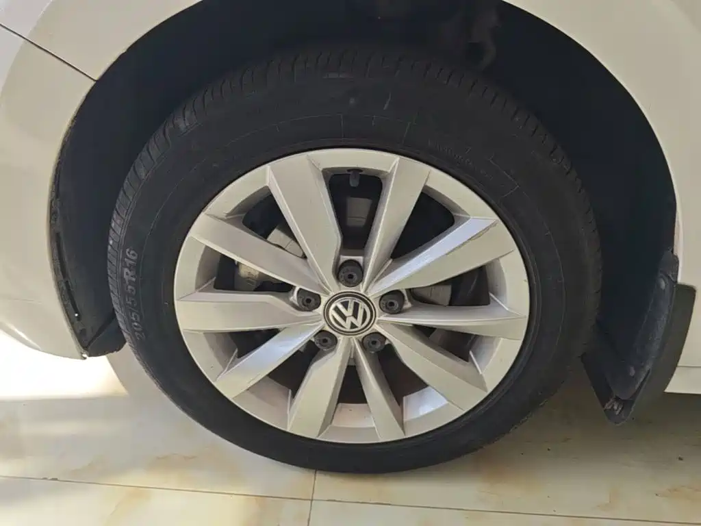 Volkswagen Bora — миниатюра 23