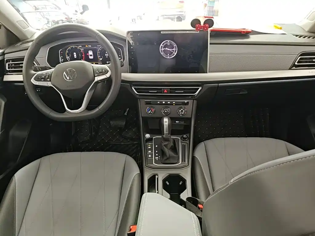 Volkswagen Lavida — миниатюра 10