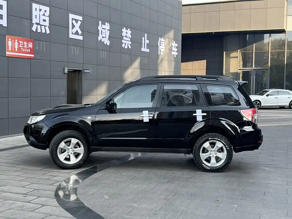 Subaru Forester 2.5XT Luxury Navigation Edition, фото 8